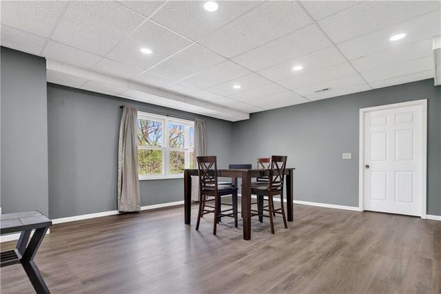 30305 W 84th Terrace, De Soto, KS 66018