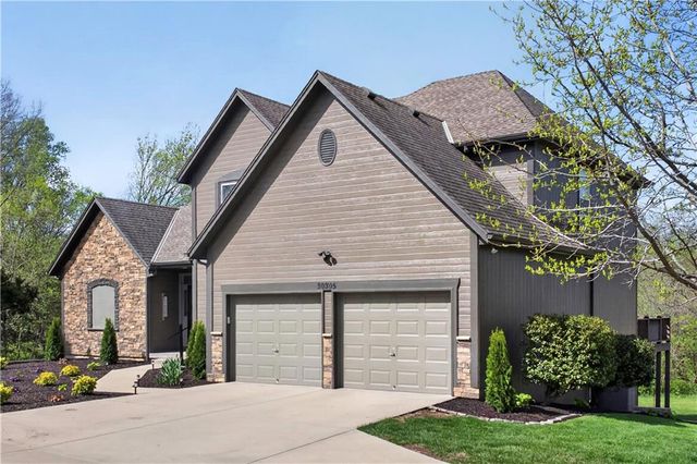 30305 W 84th Terrace, De Soto, KS 66018