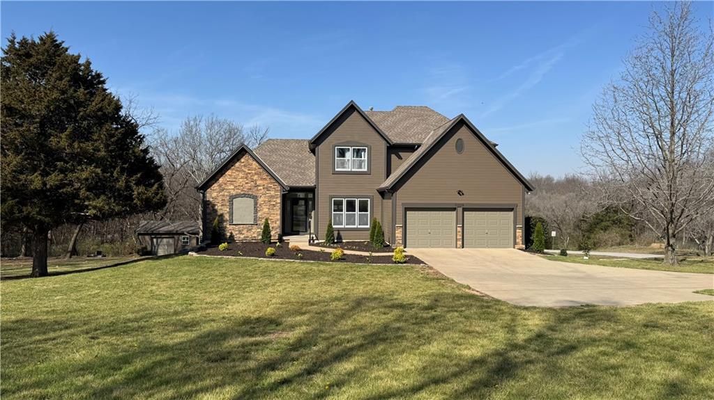 30305 W 84th Terrace, De Soto, KS 66018