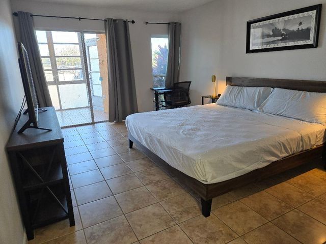 4908 38TH WAY S 103, St Petersburg, FL 33711