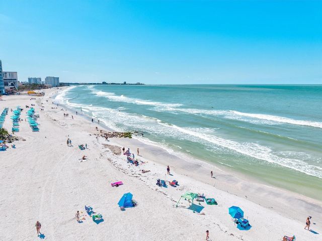 800 S BLVD OF THE PRESIDENTS 3, Sarasota, FL 34236