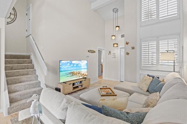 800 S BLVD OF THE PRESIDENTS 3, Sarasota, FL 34236