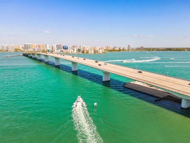 800 S BLVD OF THE PRESIDENTS 3, Sarasota, FL 34236