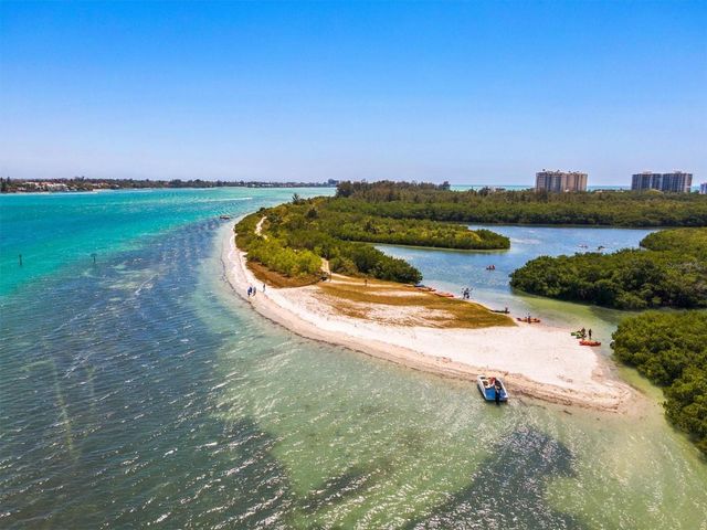 800 S BLVD OF THE PRESIDENTS 3, Sarasota, FL 34236