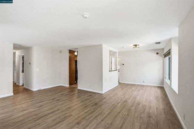 5517 Shorehaven Cir, Livermore, CA 94551