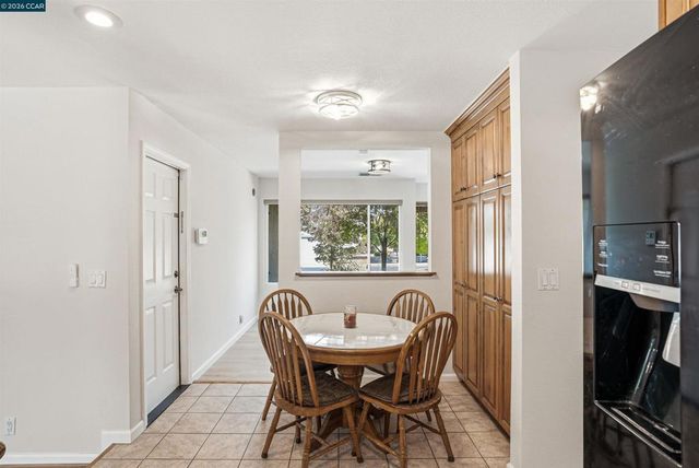 5517 Shorehaven Cir, Livermore, CA 94551