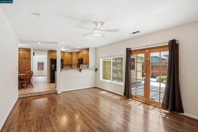5517 Shorehaven Cir, Livermore, CA 94551
