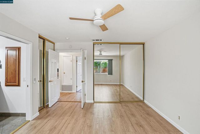 5517 Shorehaven Cir, Livermore, CA 94551