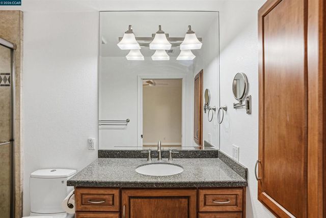 5517 Shorehaven Cir, Livermore, CA 94551