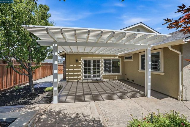 5517 Shorehaven Cir, Livermore, CA 94551