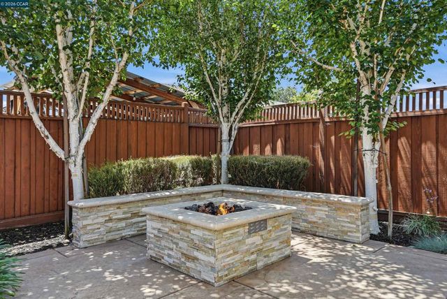 5517 Shorehaven Cir, Livermore, CA 94551