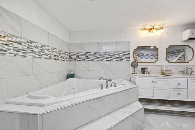 5561 Sagewood Drive, Miami Twp, OH 45342