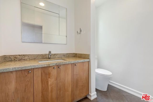 11925 Mayfield Avenue 1, Los Angeles, CA 90049