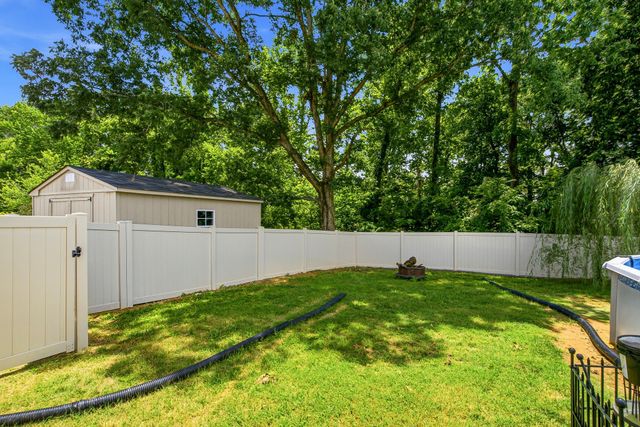 204 Artesa Dr, White House, TN 37188