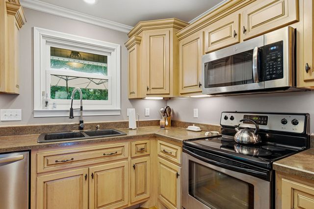 204 Artesa Dr, White House, TN 37188