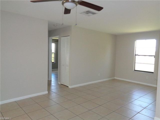 1510 SW 8th PL, Cape Coral, FL 33991