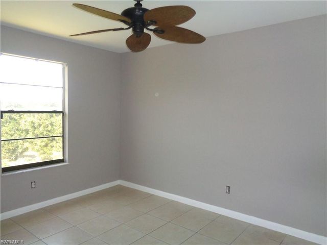 1510 SW 8th PL, Cape Coral, FL 33991