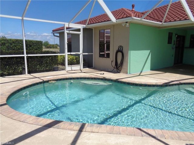1510 SW 8th PL, Cape Coral, FL 33991
