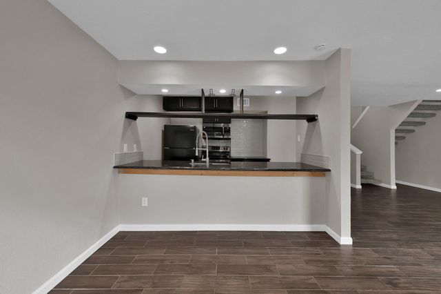 12311 Glenview Drive, Montgomery, TX 77356