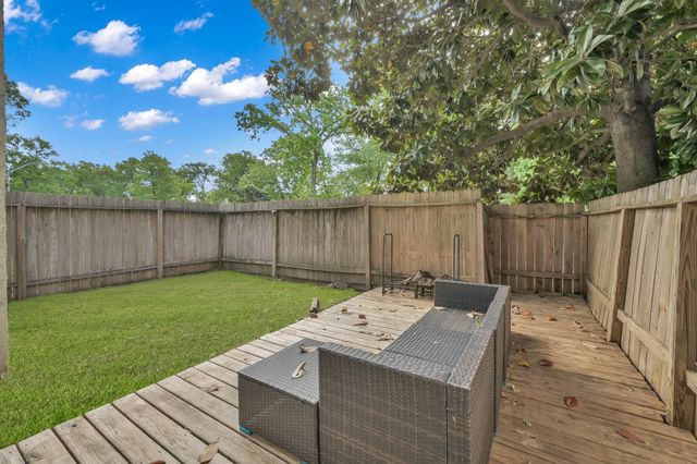 12311 Glenview Drive, Montgomery, TX 77356