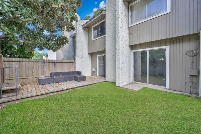 12311 Glenview Drive, Montgomery, TX 77356