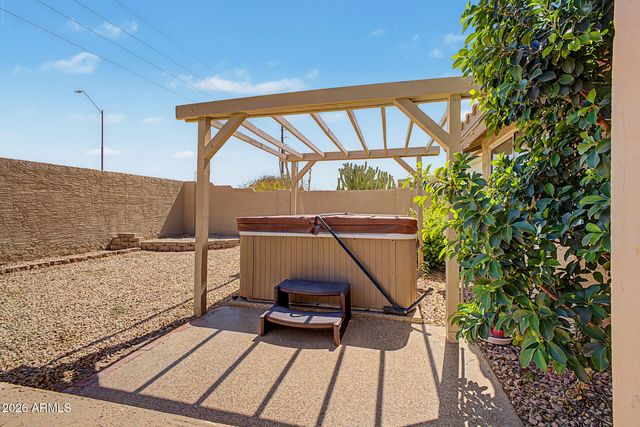 8748 W SIERRA PINTA Drive, Peoria, AZ 85382