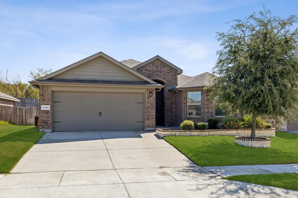 9108 Ridgeriver Way, Fort Worth, TX 76131 — exterior