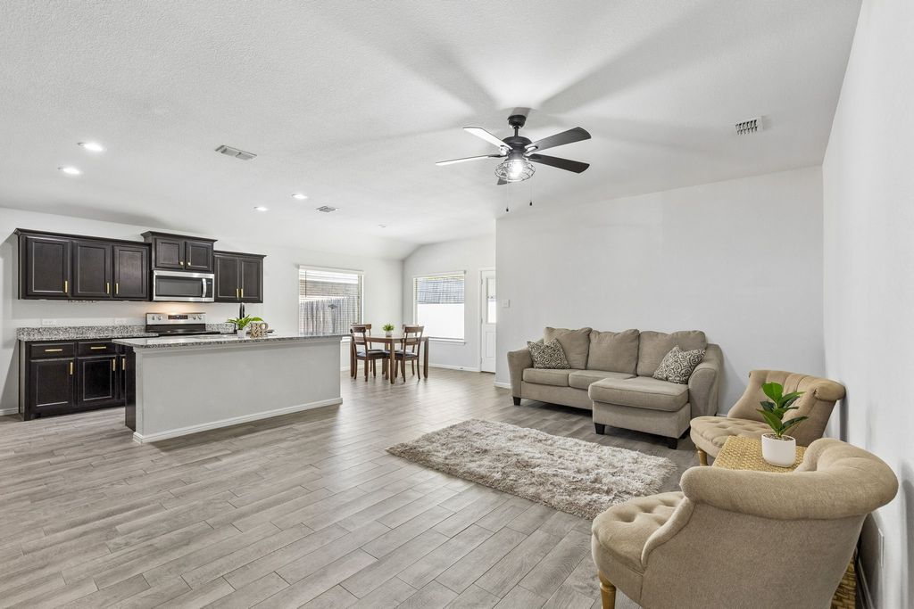 9108 Ridgeriver Way, Fort Worth, TX 76131 — photo 2