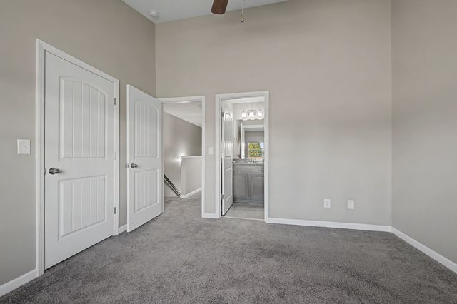 208 Bell Forge Ct, White Bluff, TN 37187