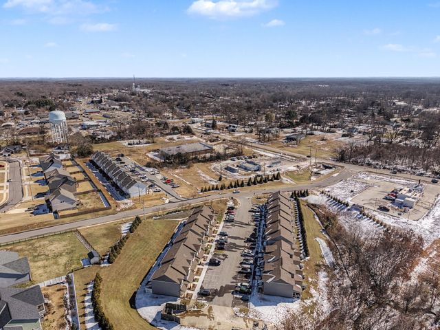 208 Bell Forge Ct, White Bluff, TN 37187