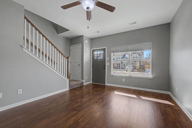 208 Bell Forge Ct, White Bluff, TN 37187