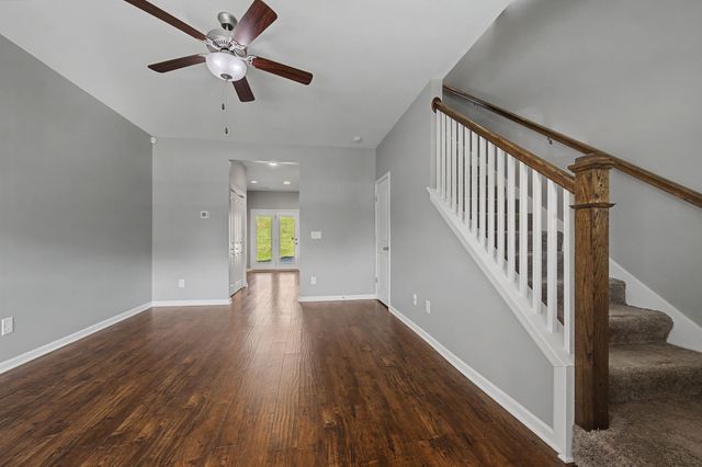 208 Bell Forge Ct, White Bluff, TN 37187