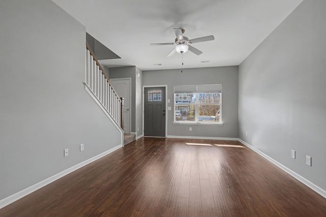 208 Bell Forge Ct, White Bluff, TN 37187