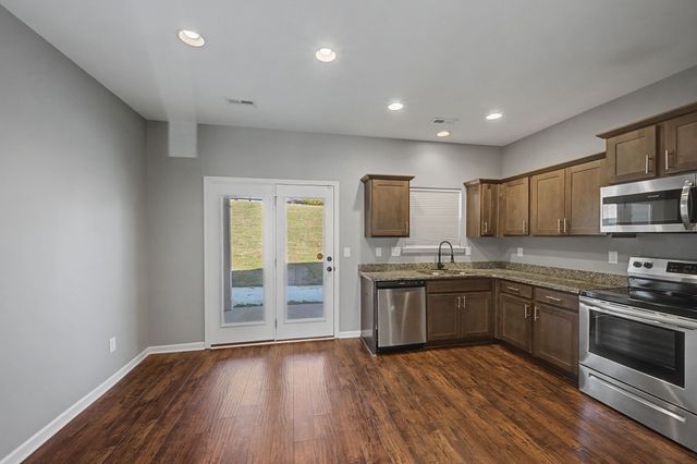 208 Bell Forge Ct, White Bluff, TN 37187