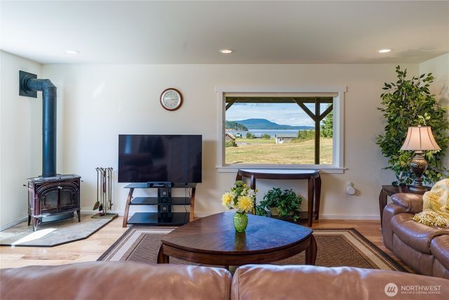 103 Less Traveled Road, Lopez Island, WA 98261