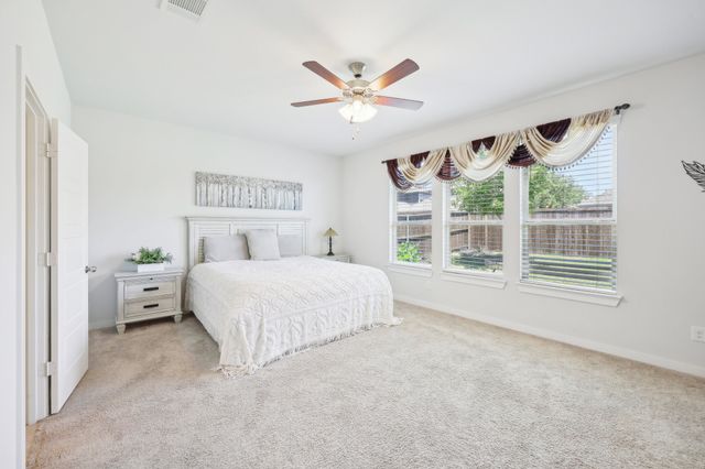 1816 Dunstan Drive, Fort Worth, TX 76052