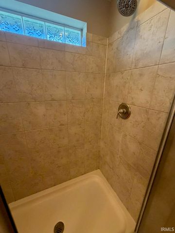 104 E Foster Street, Fort Branch, IN 47648