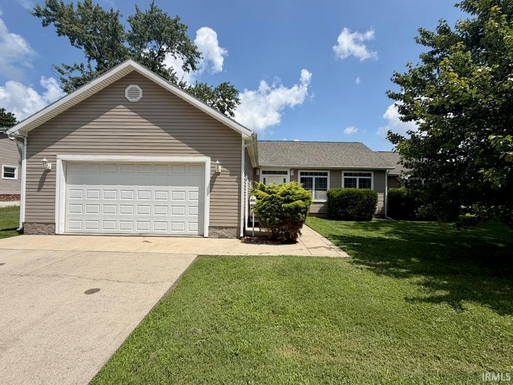 104 E Foster Street, Fort Branch, IN 47648