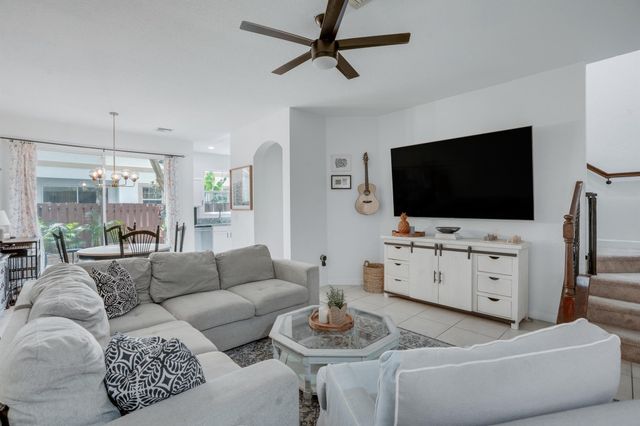 4307 Chalmers Lane, West Palm Beach, FL 33417