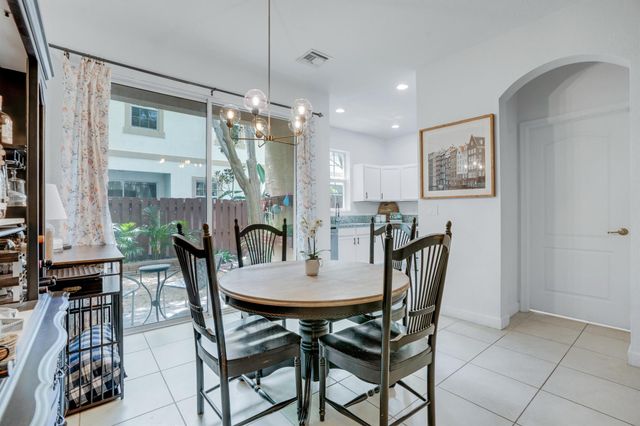 4307 Chalmers Lane, West Palm Beach, FL 33417