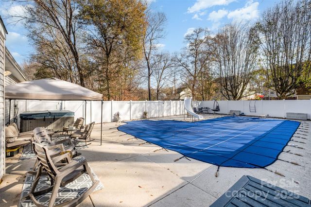 4760 Lauren Glen Street NW, Concord, NC 28027