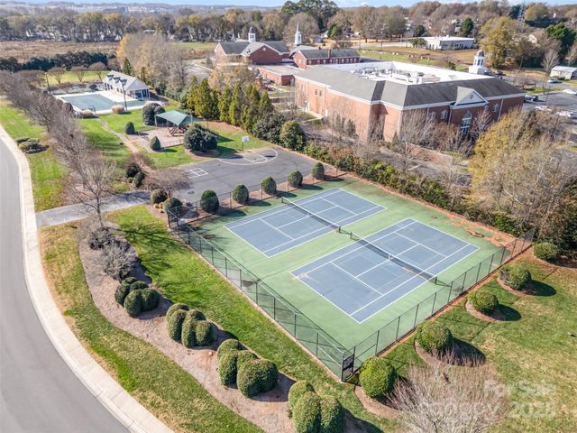 4760 Lauren Glen Street NW, Concord, NC 28027