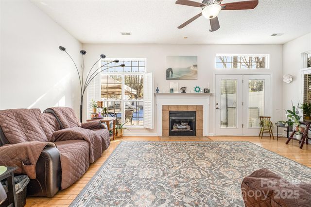 4760 Lauren Glen Street NW, Concord, NC 28027