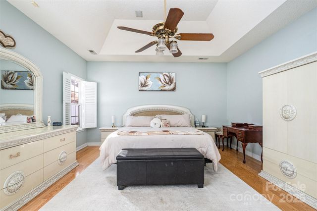 4760 Lauren Glen Street NW, Concord, NC 28027