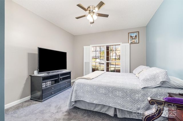 4760 Lauren Glen Street NW, Concord, NC 28027