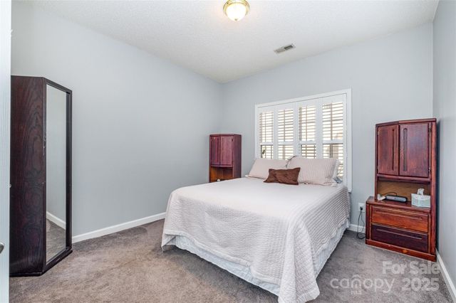 4760 Lauren Glen Street NW, Concord, NC 28027