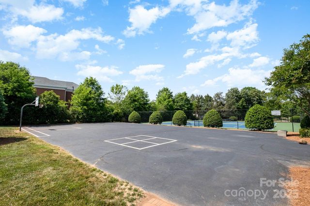 4760 Lauren Glen Street NW, Concord, NC 28027