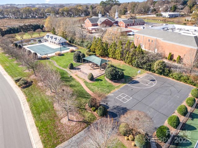 4760 Lauren Glen Street NW, Concord, NC 28027