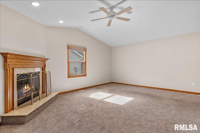 218 EAGLE RIDGE Drive, Chatham, IL 62629