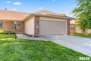 218 EAGLE RIDGE Drive, Chatham, IL 62629